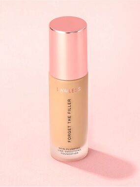 LAWLESS Skin-Plumping Foundation- Shade 10M
